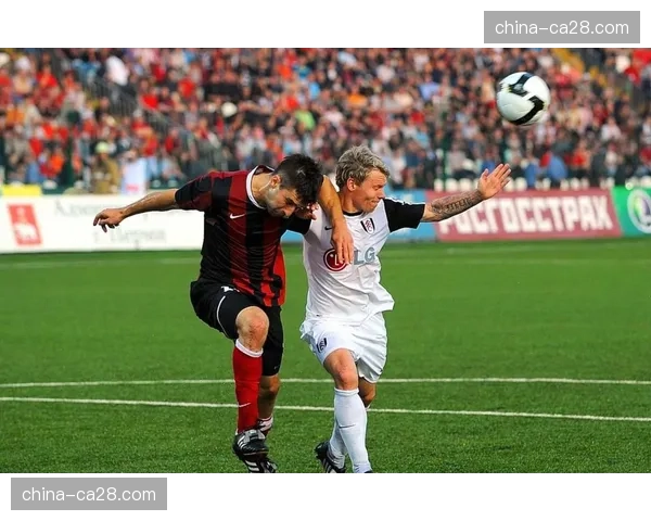 雷恩3-1爆冷击败巴黎圣日耳曼,终结对手联赛七连胜 雷恩3-1爆冷击败巴黎圣日耳曼,终结对手联赛七连胜