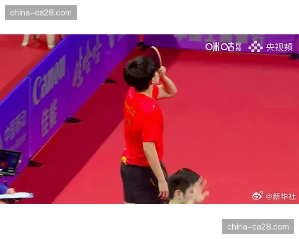 新加坡大满贯：王楚钦4-3战胜樊振东夺得男单冠军