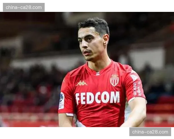 实时战报：摩纳哥前锋本耶德尔进球，帮助球队客场1-0领先克莱蒙。