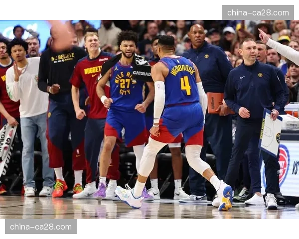 观察:随着赛季深入,多支季后赛球队有意降低常规赛跑动强度以储备体能 观察:随着赛季深入,多支季后赛球队有意降低常规赛跑动强度以储备体能